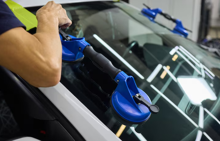 What To Do If There Are Stone Chips On The Windscreen?